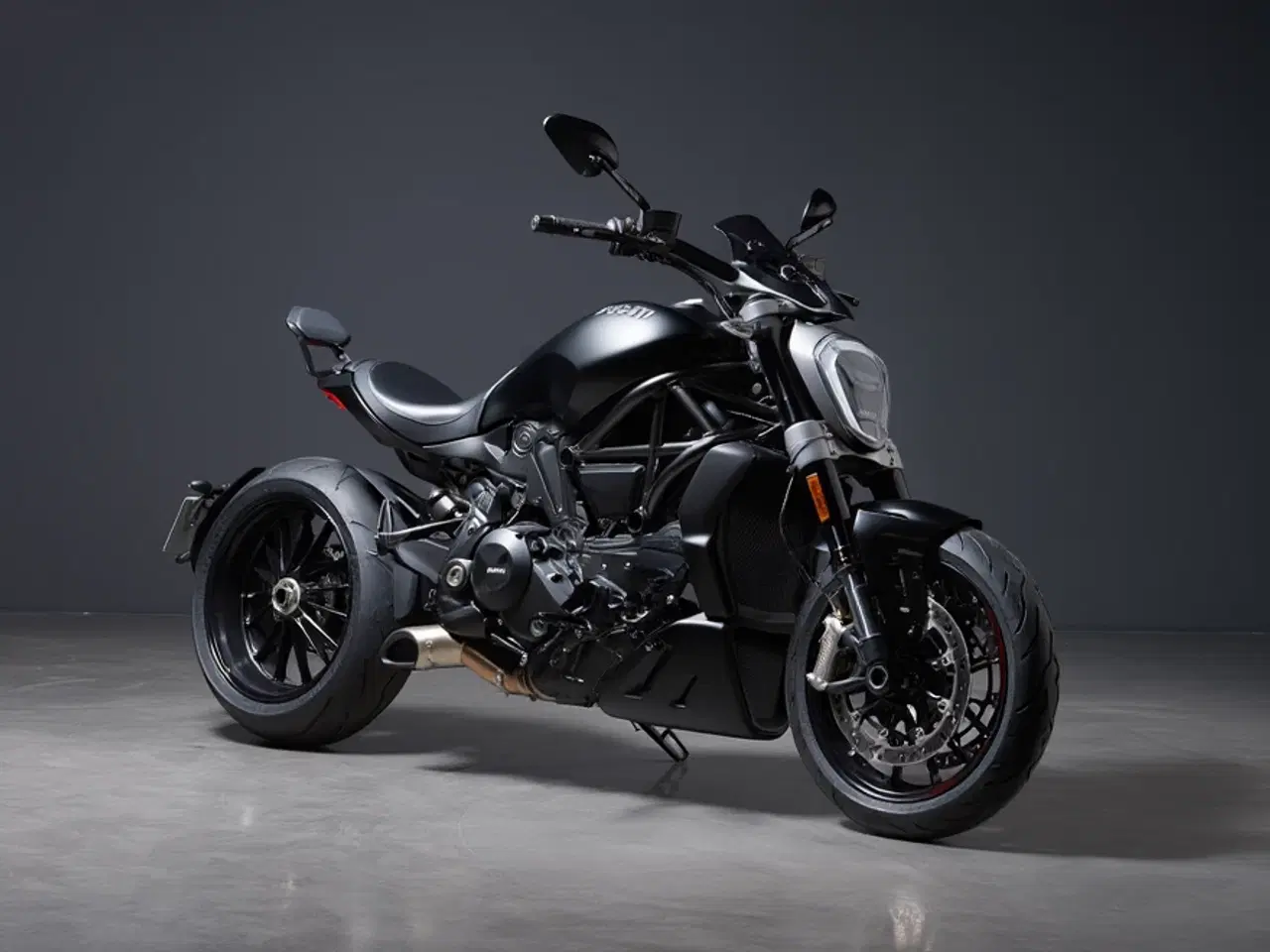 Billede 1 - Ducati Diavel Thermignoni udstødning
