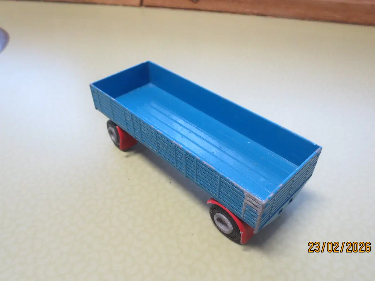 Billede 3 - 2 stk Forskellige Tekno Anhængere