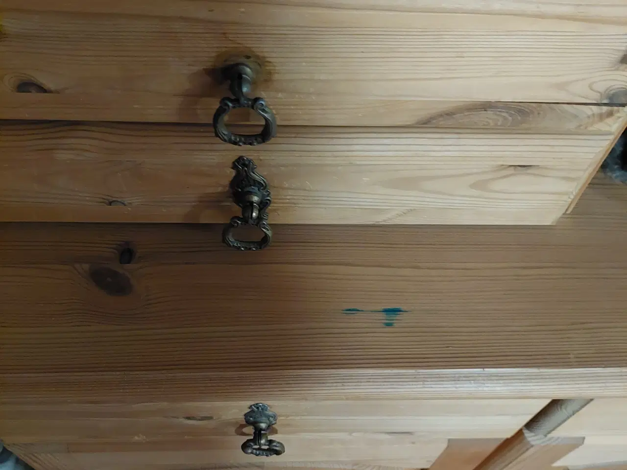 Billede 2 - Vitrine i træ