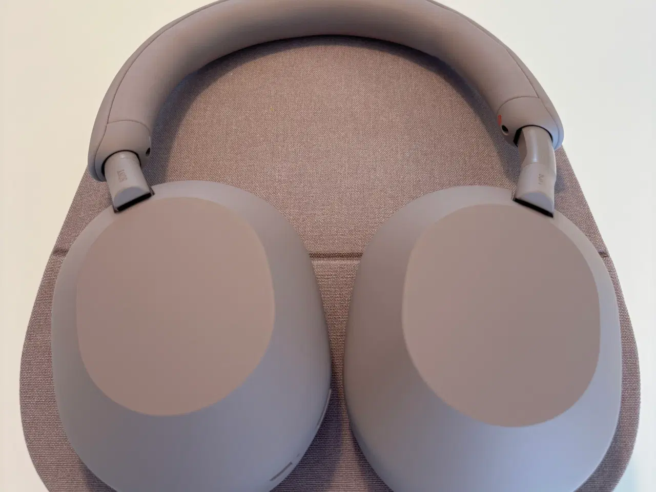 Billede 1 - Sony Headset WH-1000XM5, nyt og bedst i test. 