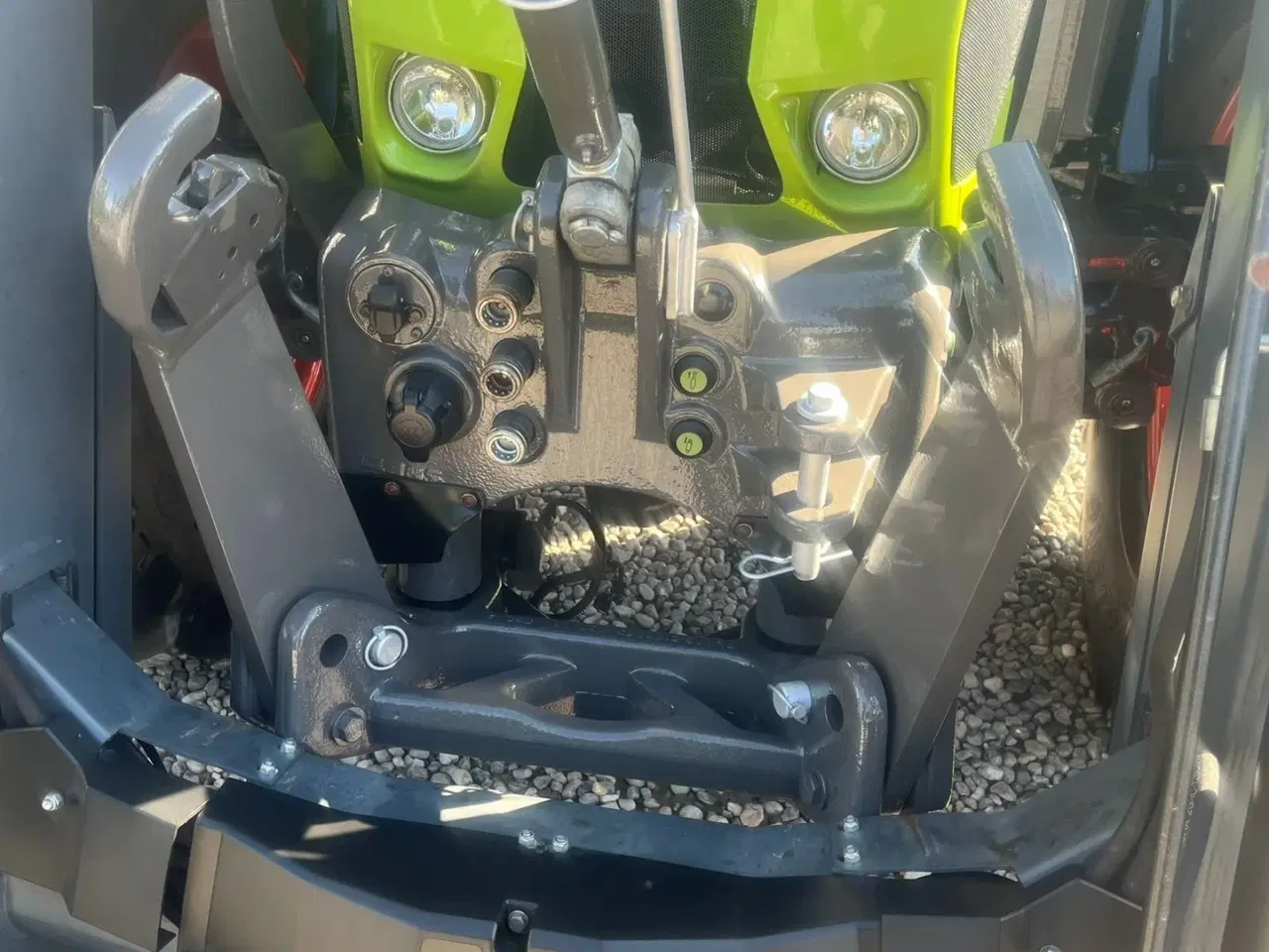Billede 4 - CLAAS ARION 550 CEBIS Med frontlæsser og frontlift