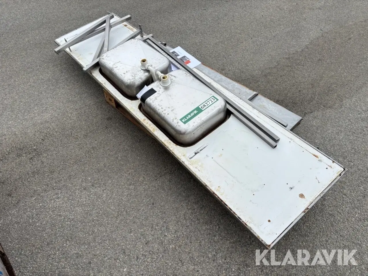 Billede 12 - Køkken bordplade + opvaskemaskine bord