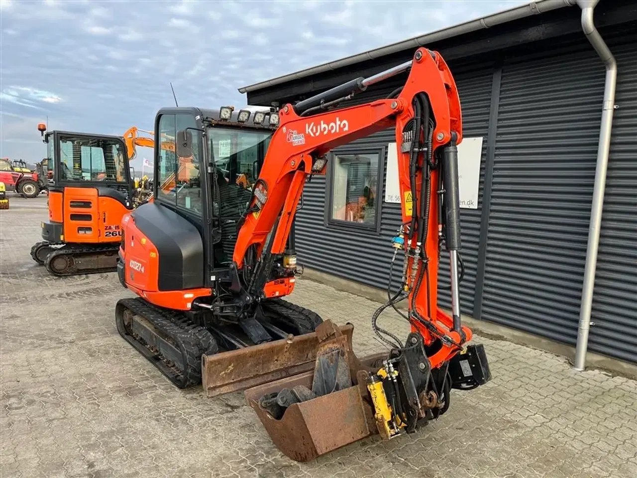 Billede 2 - Kubota kx027-4 Aftageligt Engcon rotortilt, Centralsmørring mm.