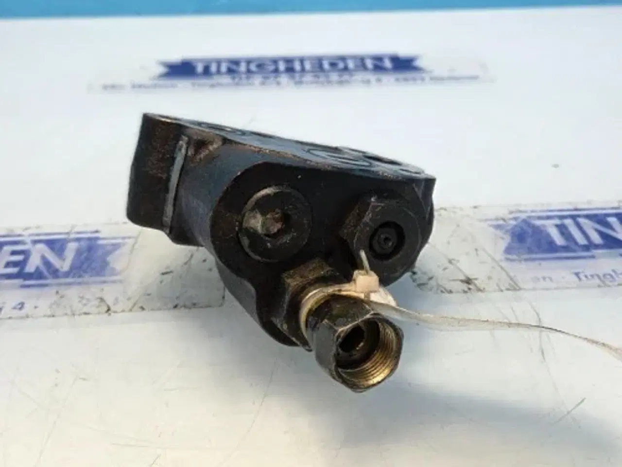 Billede 8 - John Deere 9780 CTS Trykventil AXE18738