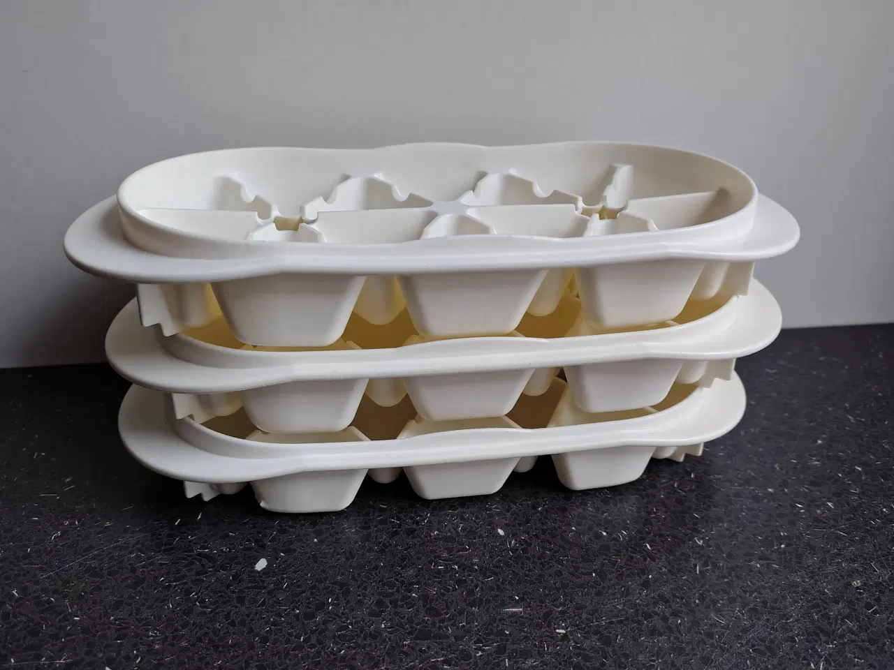Billede 1 - Tupperware - Isterningebakker