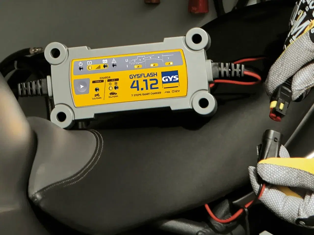 Billede 5 - Gysflash 4.12 4A oplader til små køretøjers 12V batterier