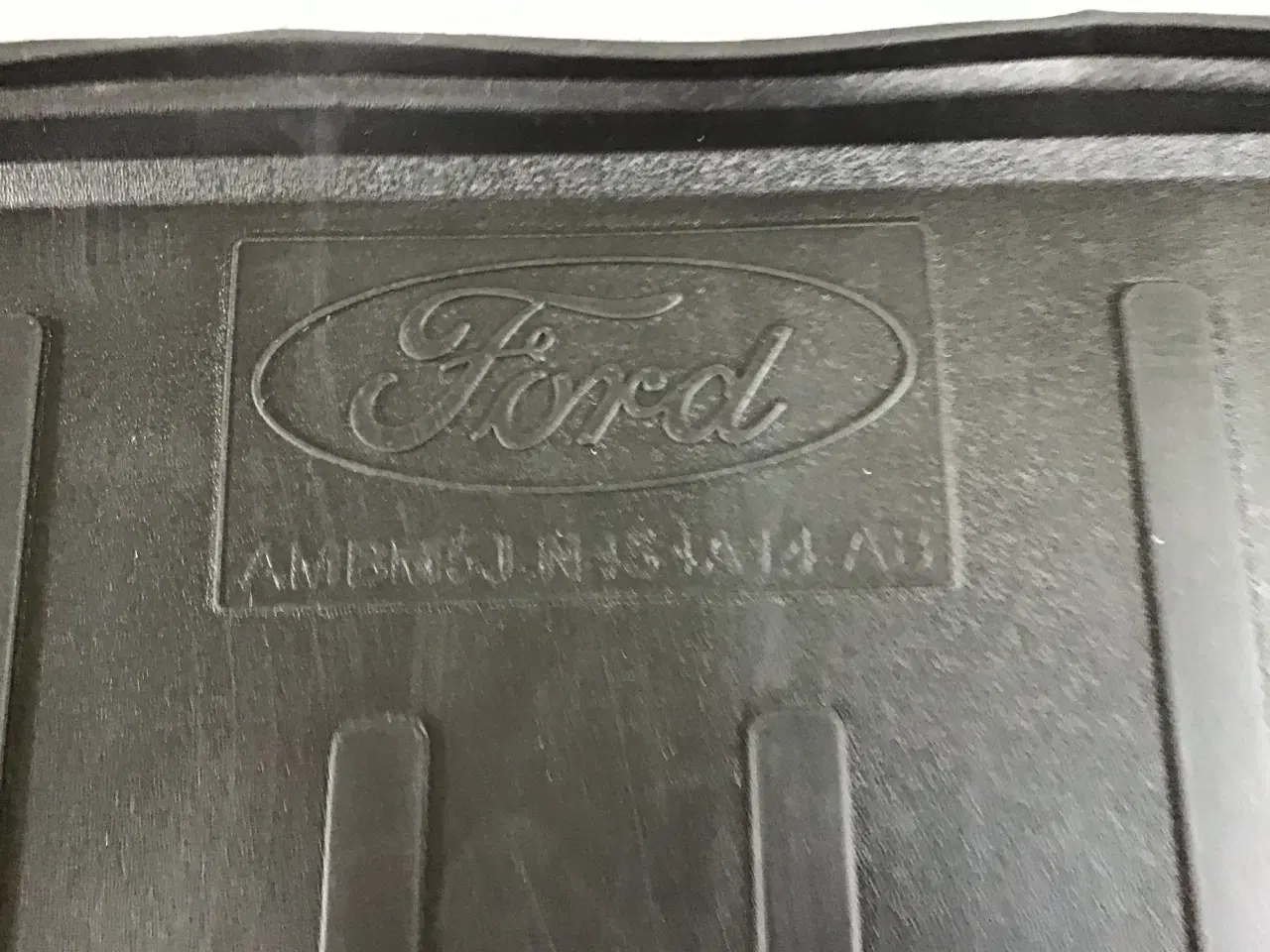 Billede 2 - Bagagerums bakke til Ford Focus st.car