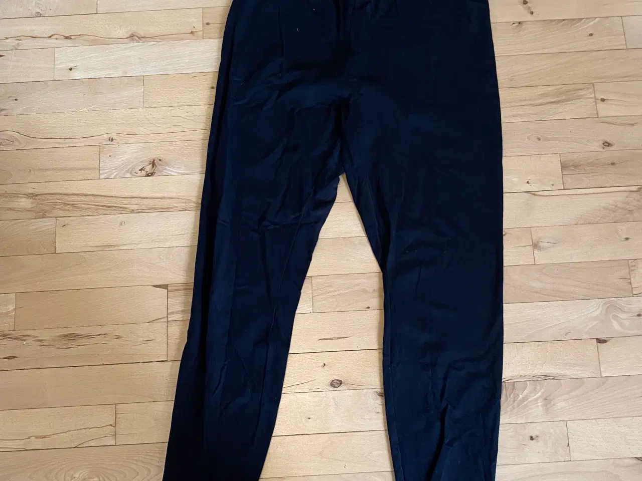 Billede 2 - 2 par leggings i sort 