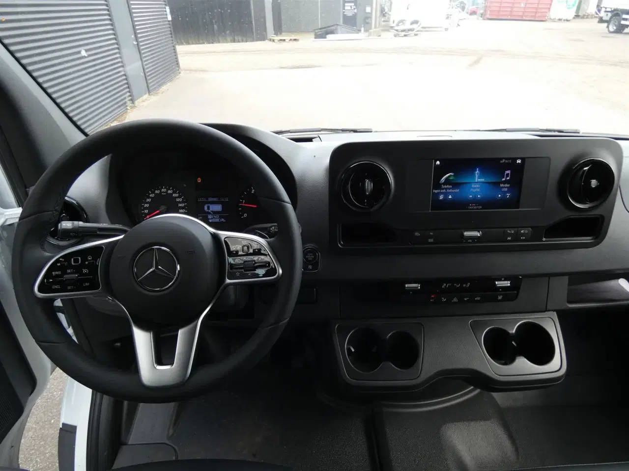 Billede 10 - Mercedes-Benz Sprinter 317 2,0 CDI A2 H2 RWD 9G-Tronic 170HK Van Aut.