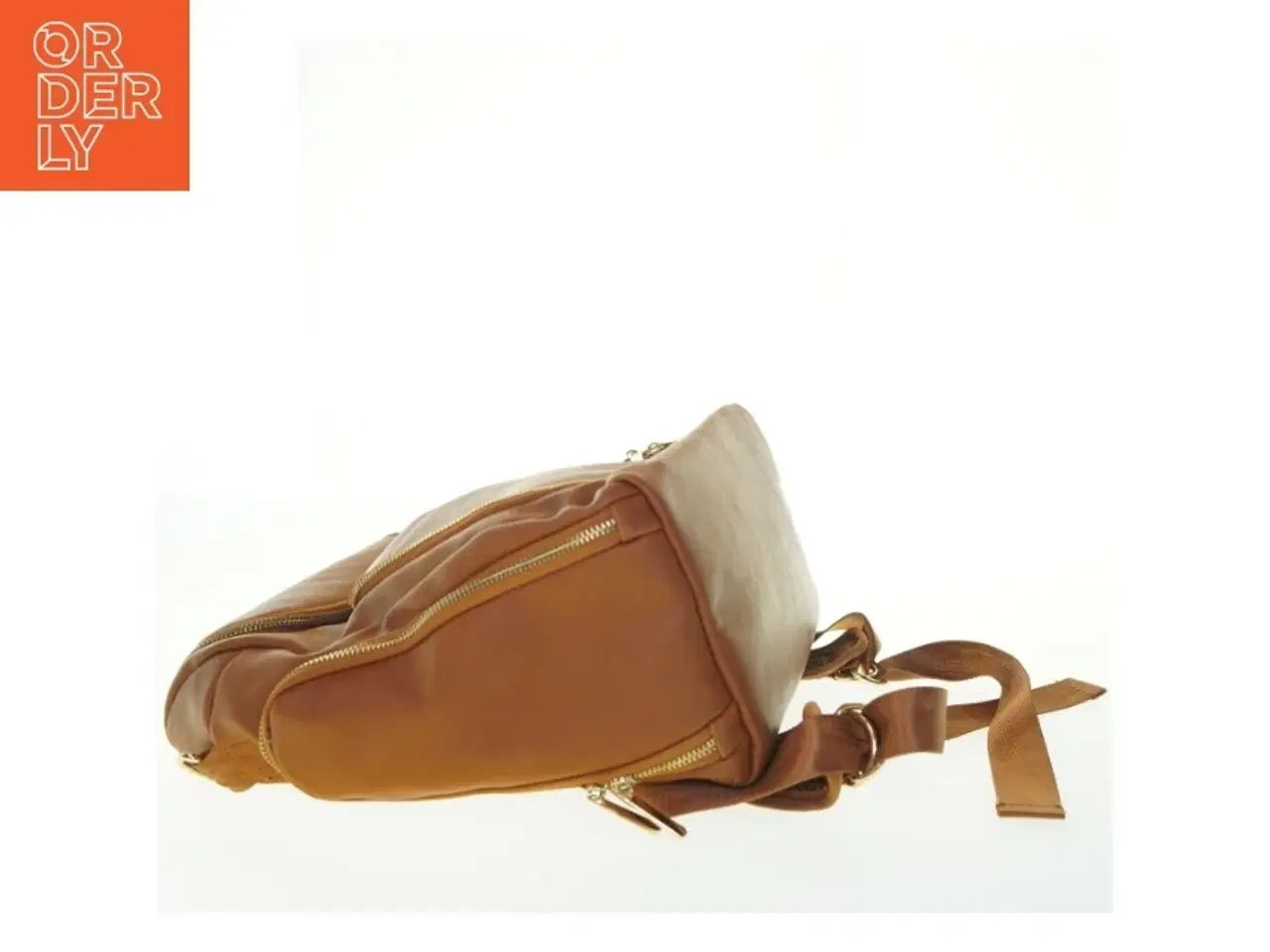 Billede 3 - Tan  pusletaske rygsæk med ekstra tasker (str. 35x40 cm)