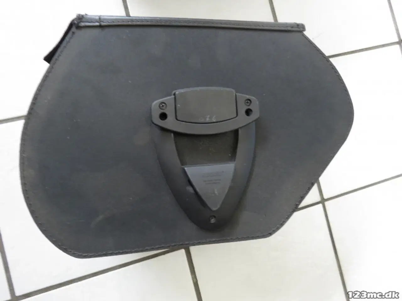 Billede 4 - Longride lædertaske sæt, m. bøjler til VTX1800