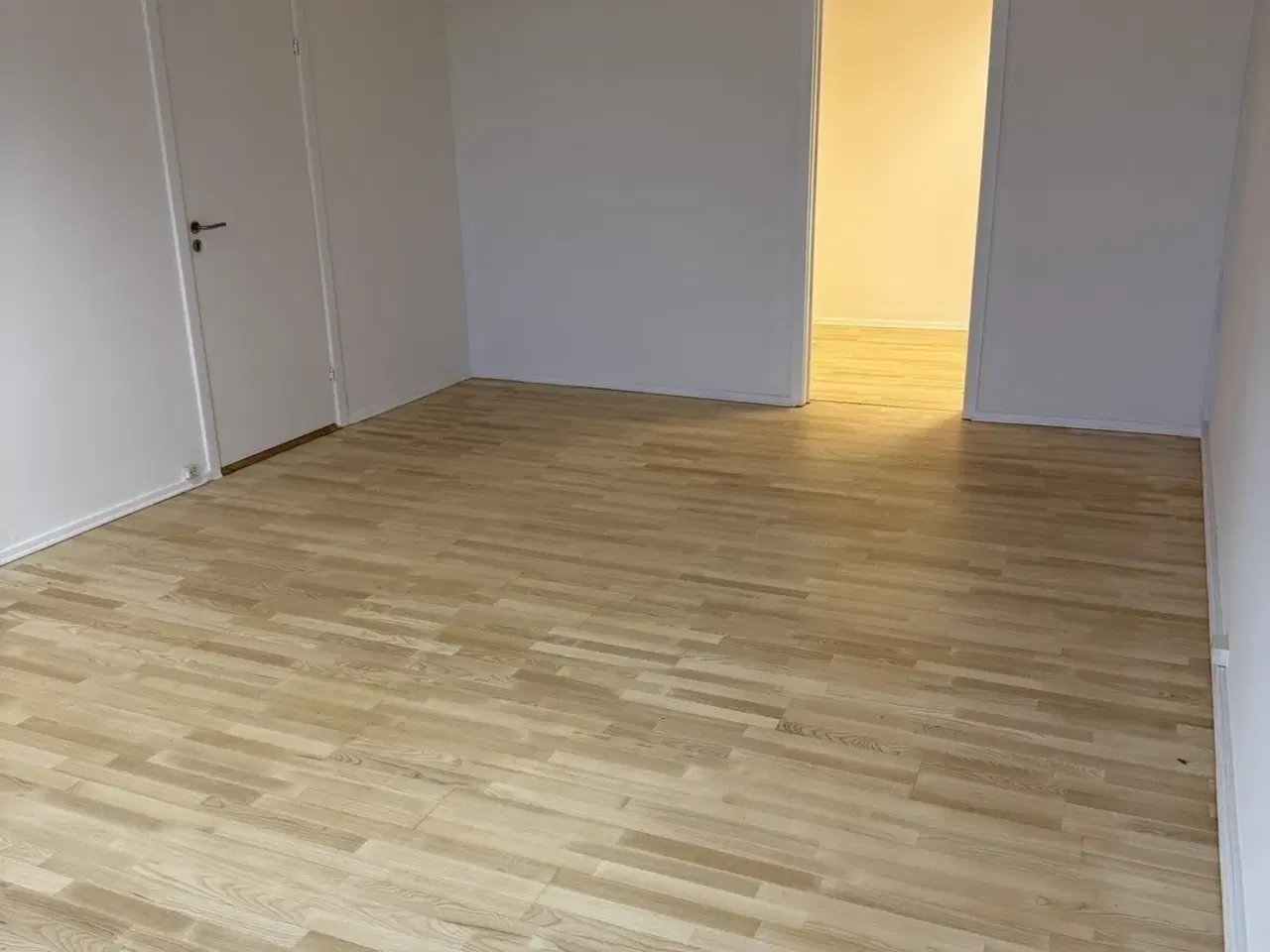 Billede 2 - Ved Irmabyen: Nyistandsat m. terasse