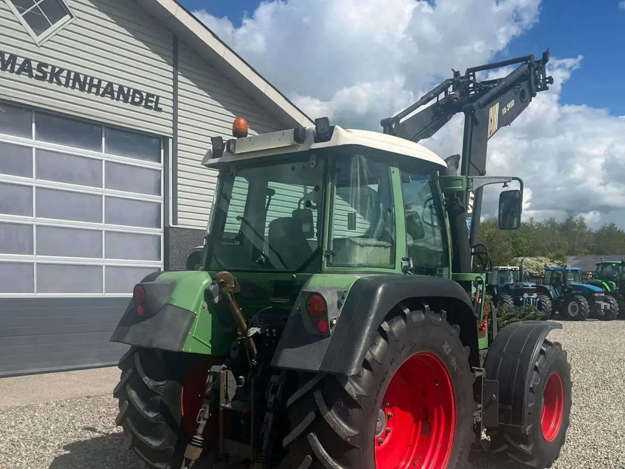 Billede 13 - Fendt 410 Vario med frontlæsser.