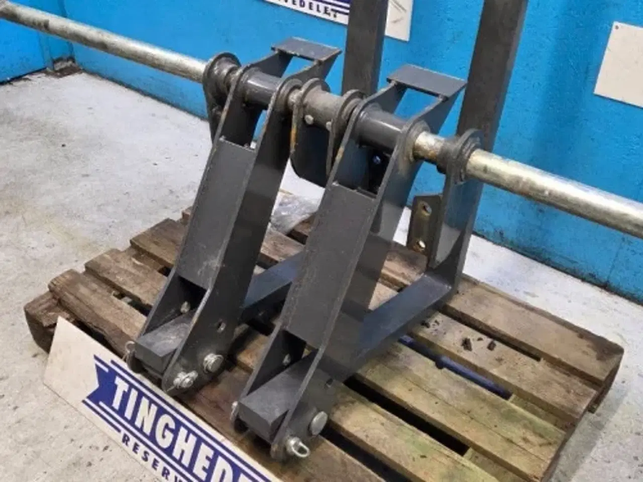 Billede 21 - New Holland B115C Pallegafler Kit 87310367