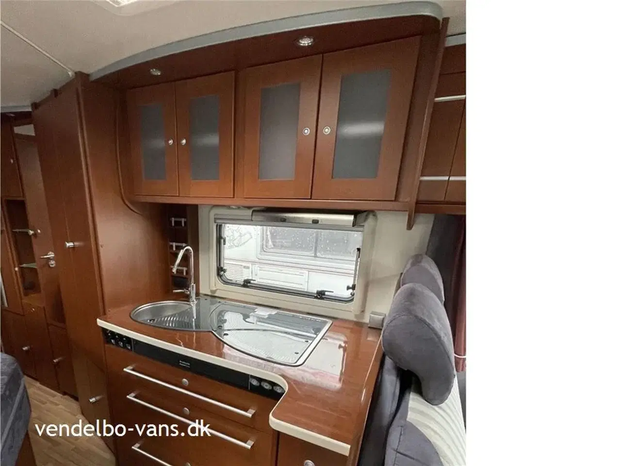 Billede 5 - 2011 - Dethleffs Globetrotter Esprit RT 7094   Lækker rummelig camper med toilet i bagenden - ALKO