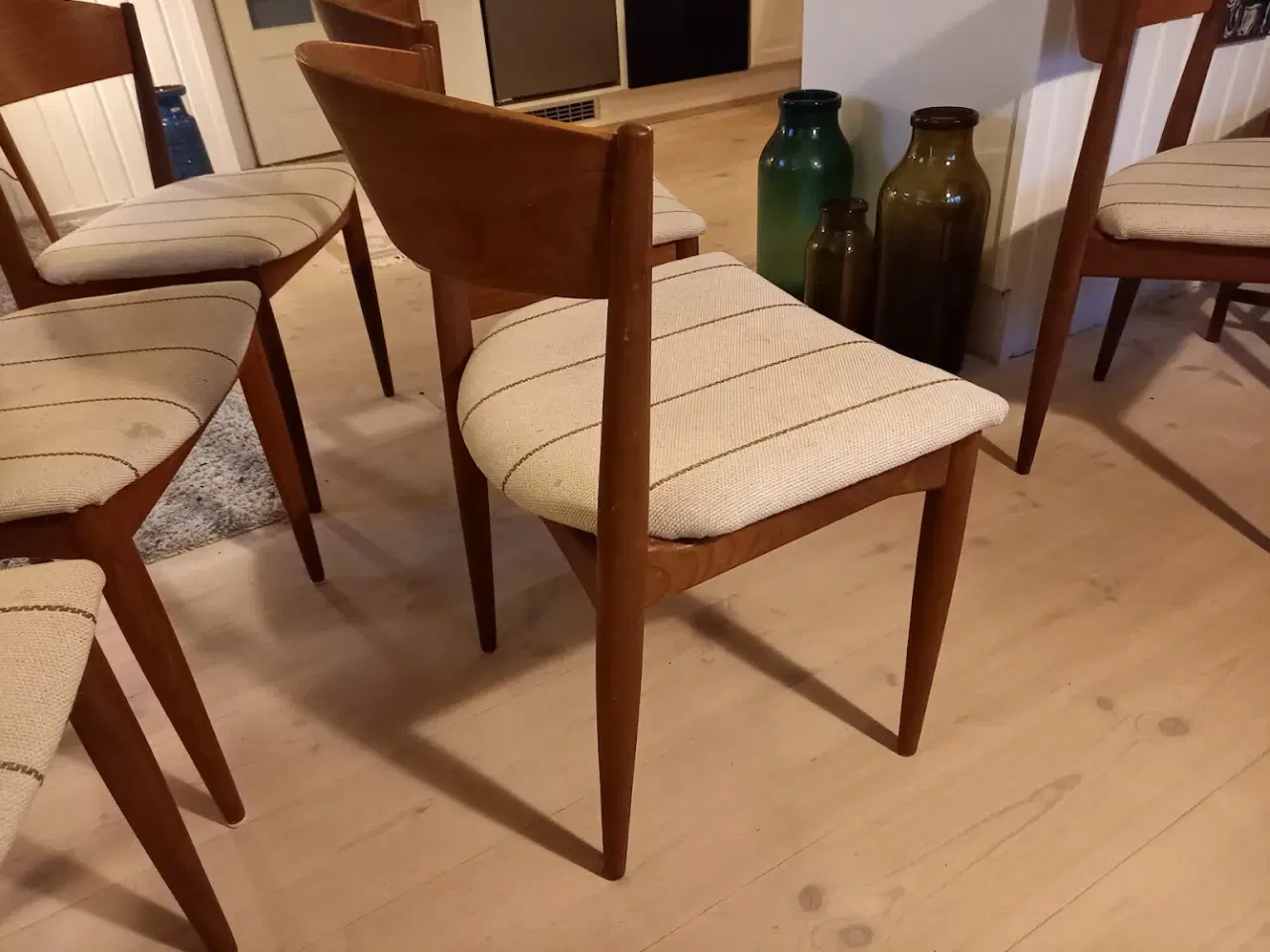 Billede 5 - 6 spisebordsstole fra Farstrup møbelfabrik