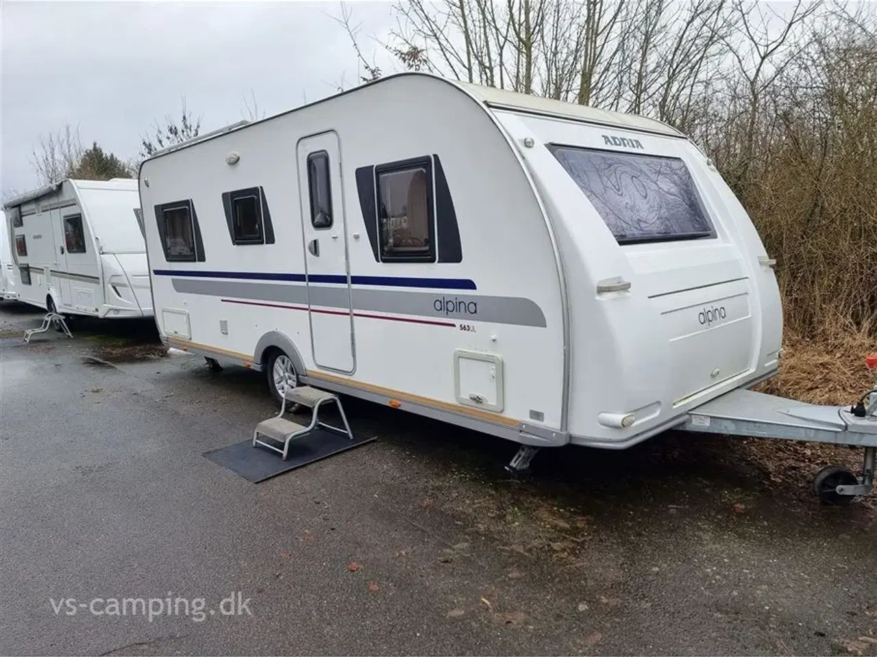 Billede 1 - 2012 - Adria Alpina 563 UL   VELHOLDT VINTERVOGN MED RUNDSIDDEGRUPPE I LÆDER