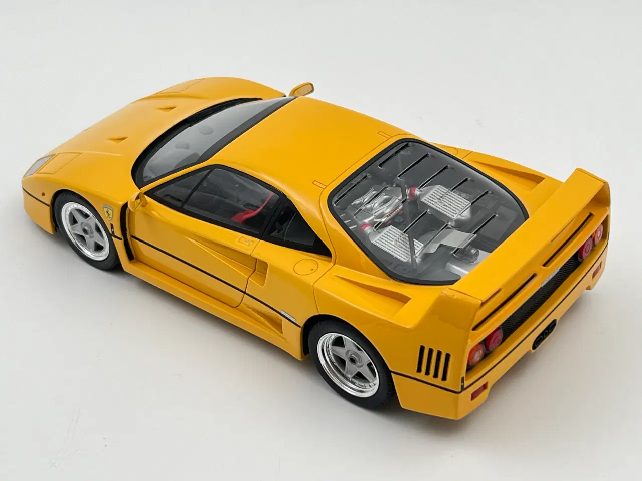 Billede 5 - 1987 Ferrari F40 - Limited Edition 56/999 - 1:18