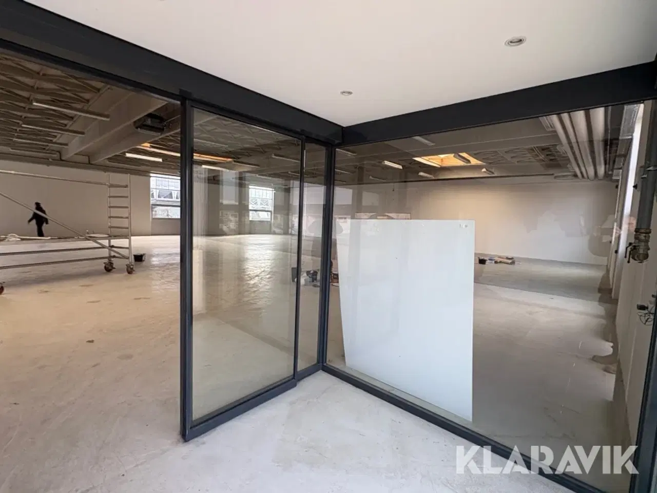 Billede 10 - Indgangsparti med vindfangssluse Record