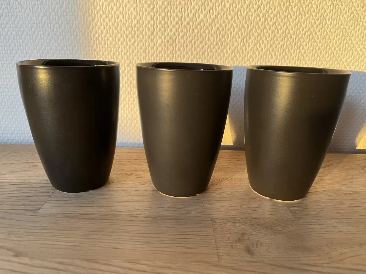 Billede 4 - MENU sorte termokrus - 50 kr./stk.