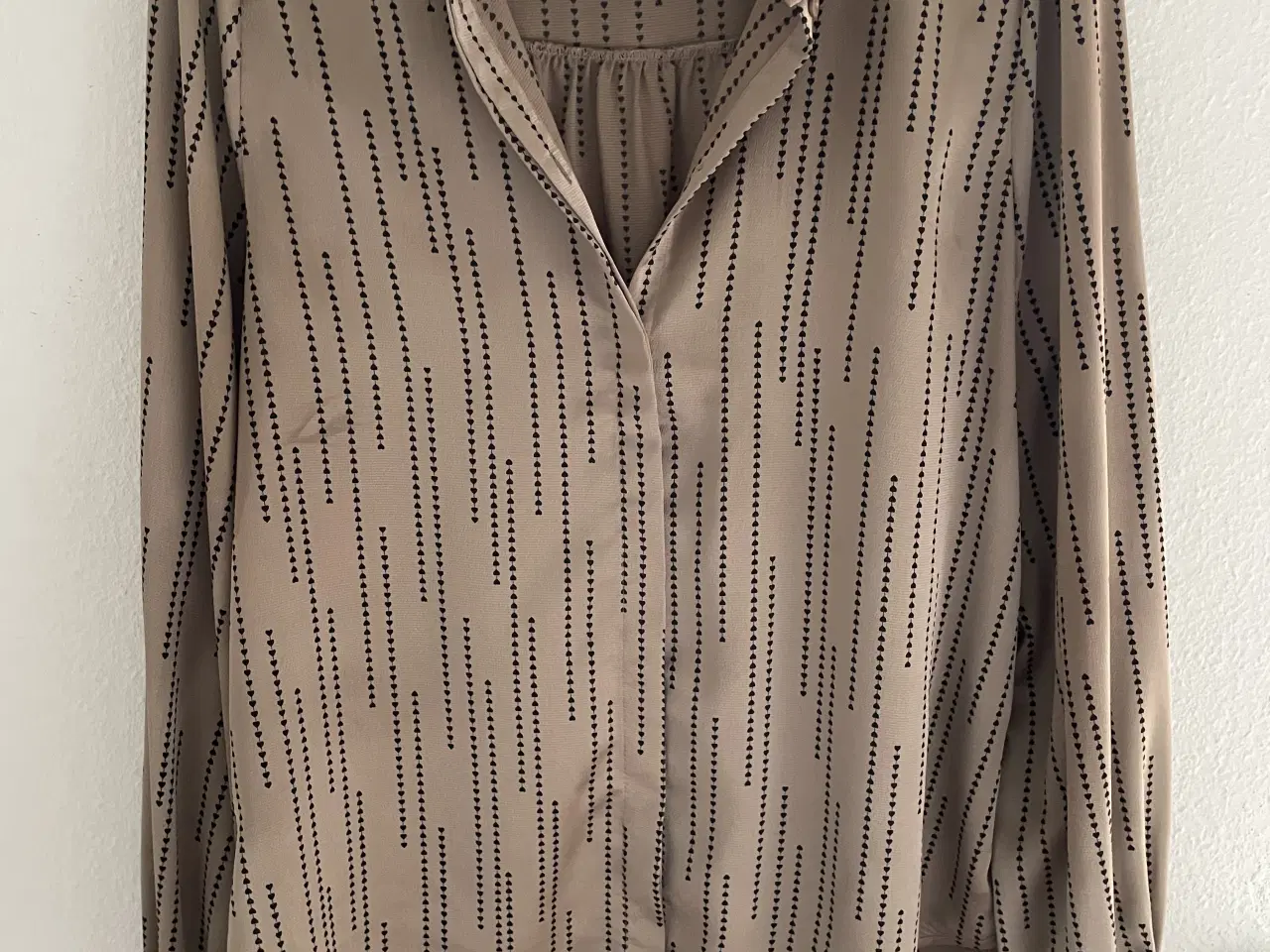 Billede 1 - Bruuns Bazaar fin skjorte