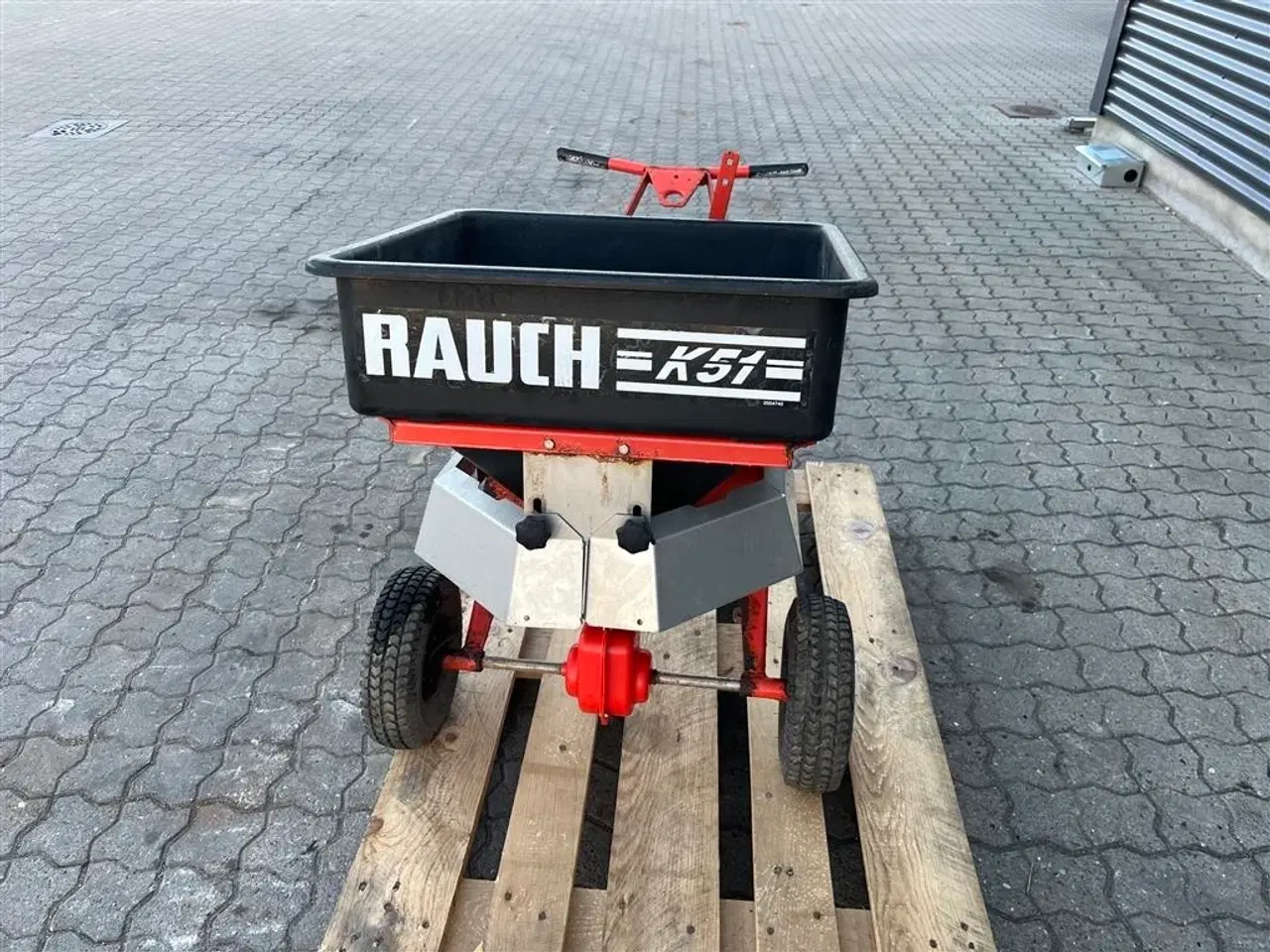 Billede 4 - - - - Rauch k51 manuel gødning spreder
