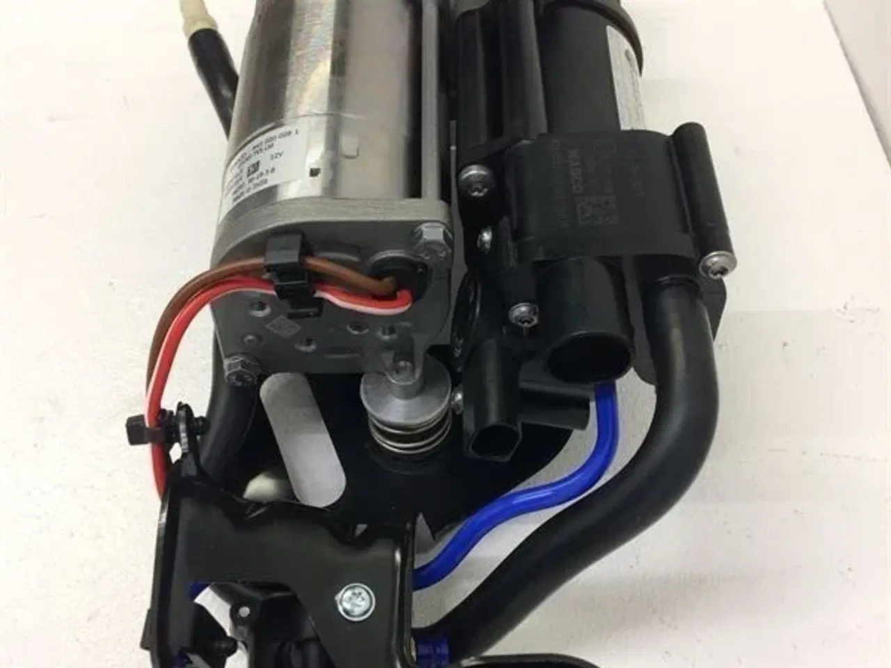 Billede 4 - Kompressor luft-tilførsel til niveau-regulering nyrenoveret A63042 BMW X5 (F15) X6 (F16) X5 M F85 X6 M F86