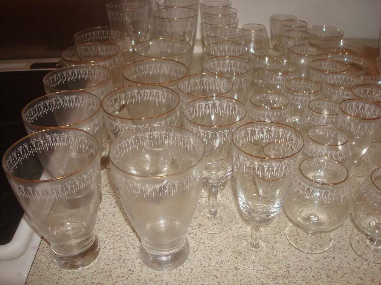 Billede 1 - KONGEÅ vinglas, ølglas, cognacglas, likørskåle,