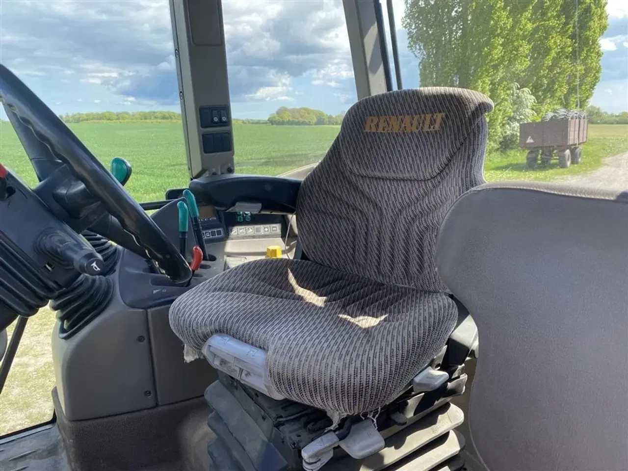 Billede 10 - Renault Ares 816 kun kørt 6.360 timer. Utrolig velholdt.