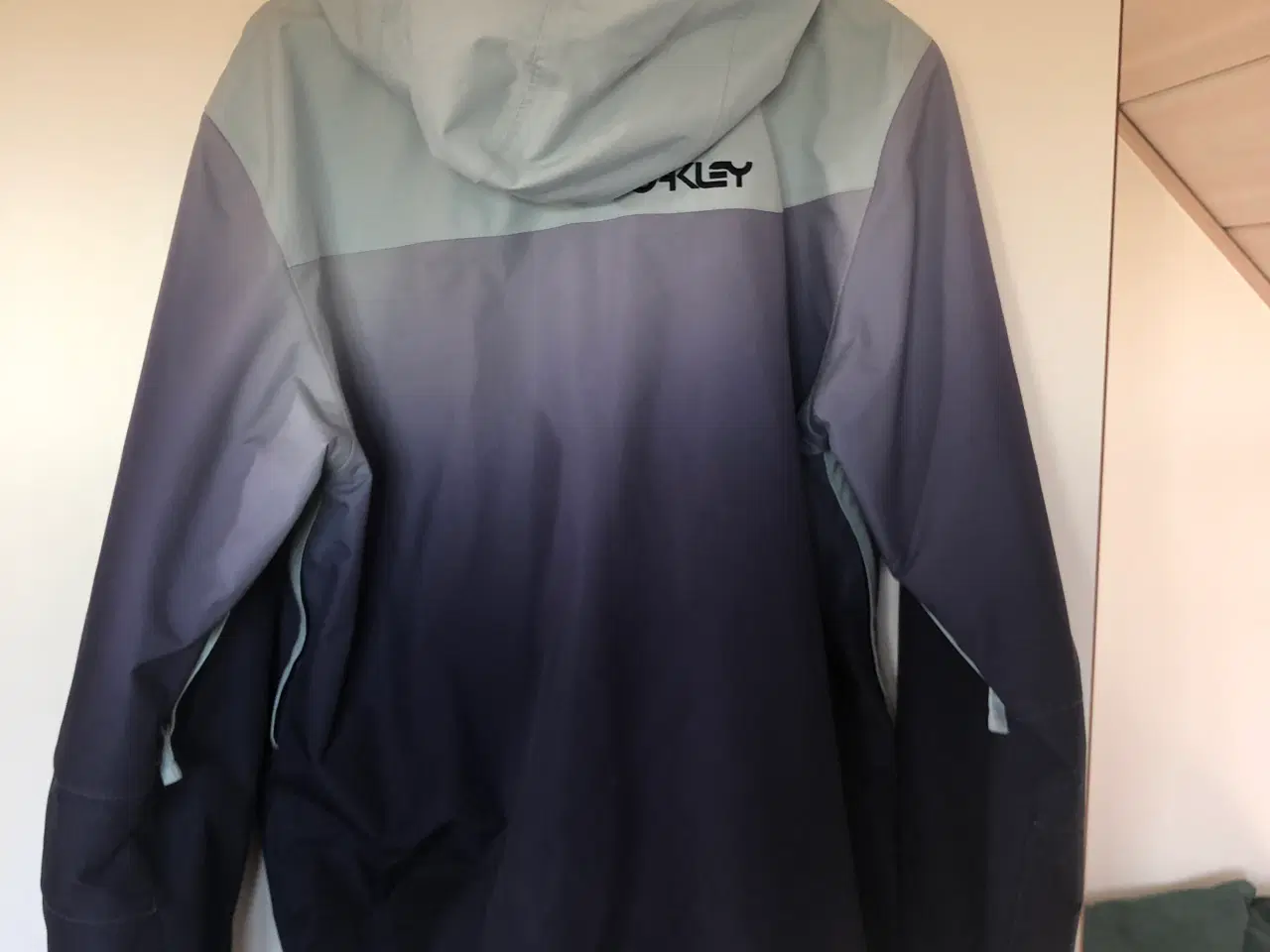 Billede 2 - Oakley skijakke - medium