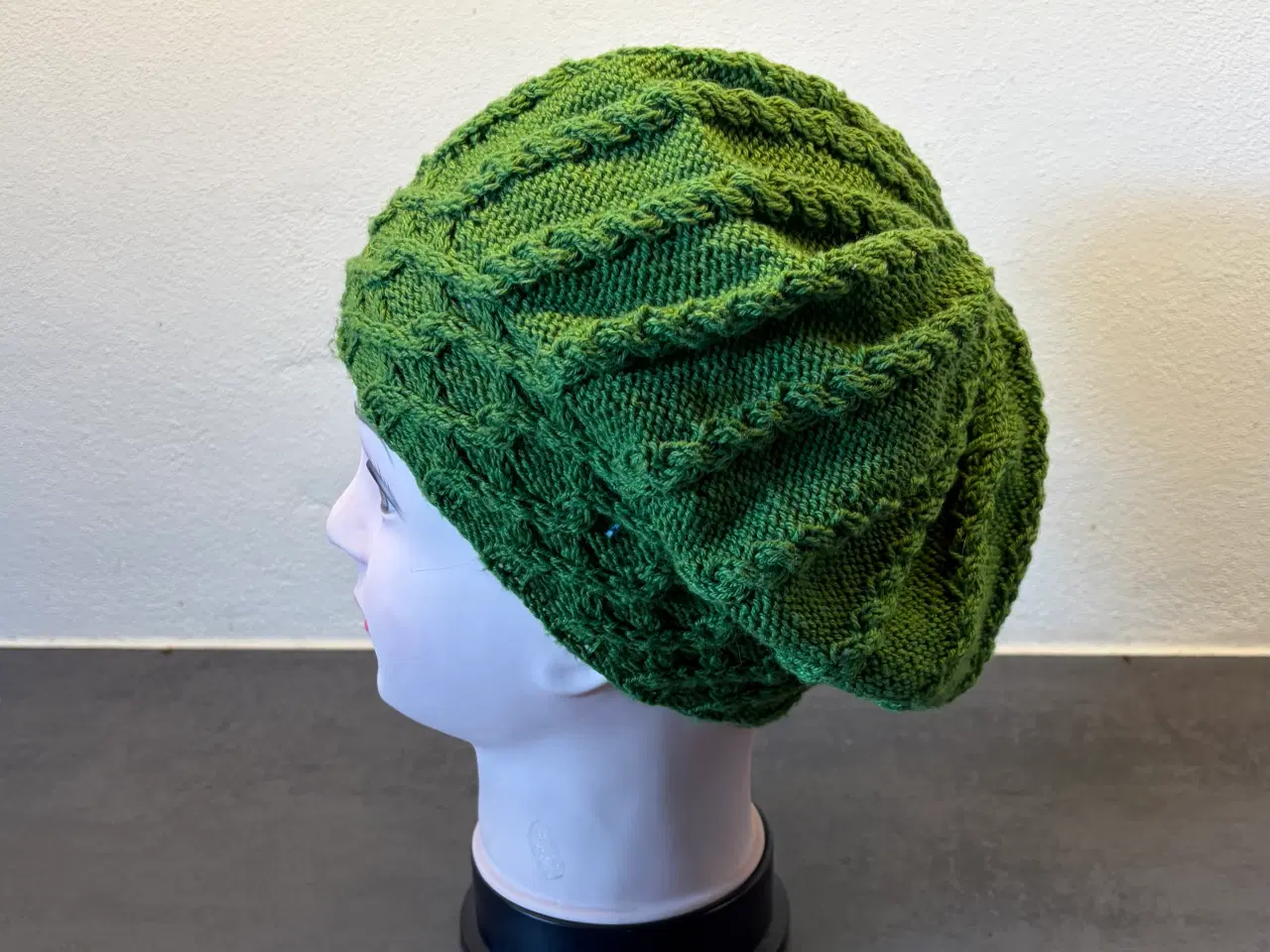 Billede 2 - Strikhue som Dronning Mary