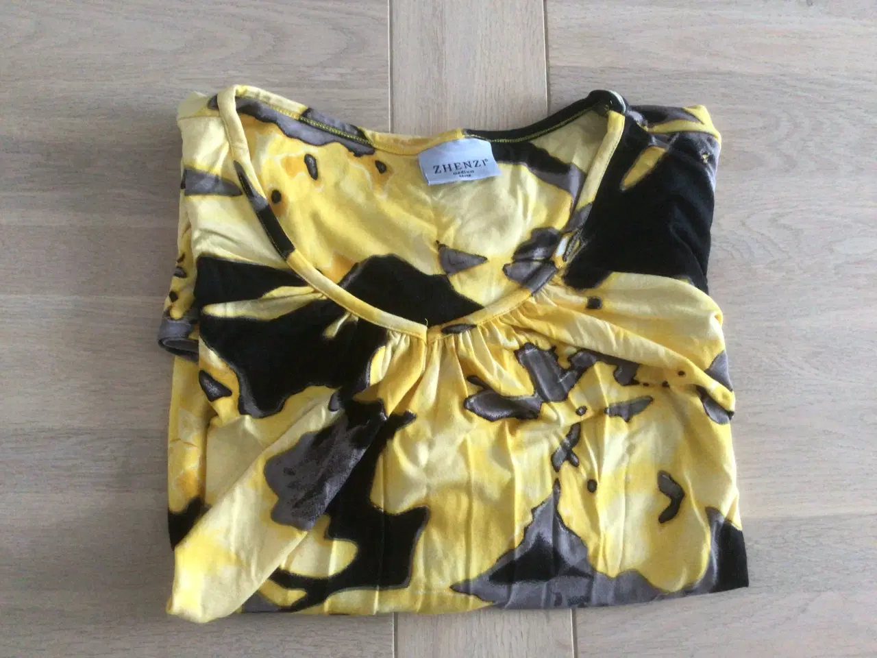 Billede 1 - Bluse 46/48 - Zhenzi