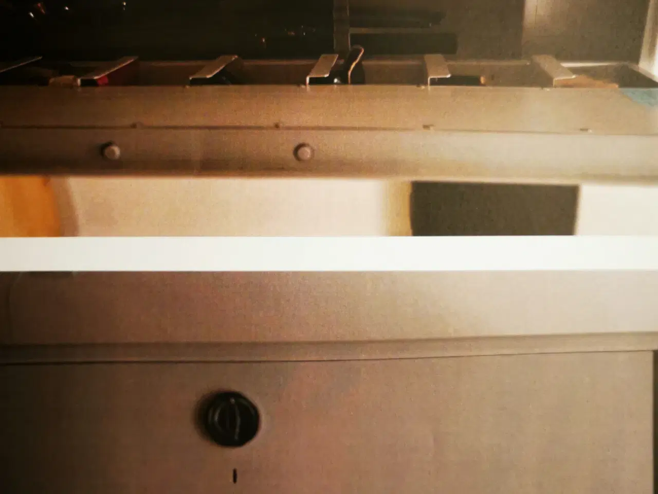 Billede 5 - Genladnings udstyr og diverse geværer.