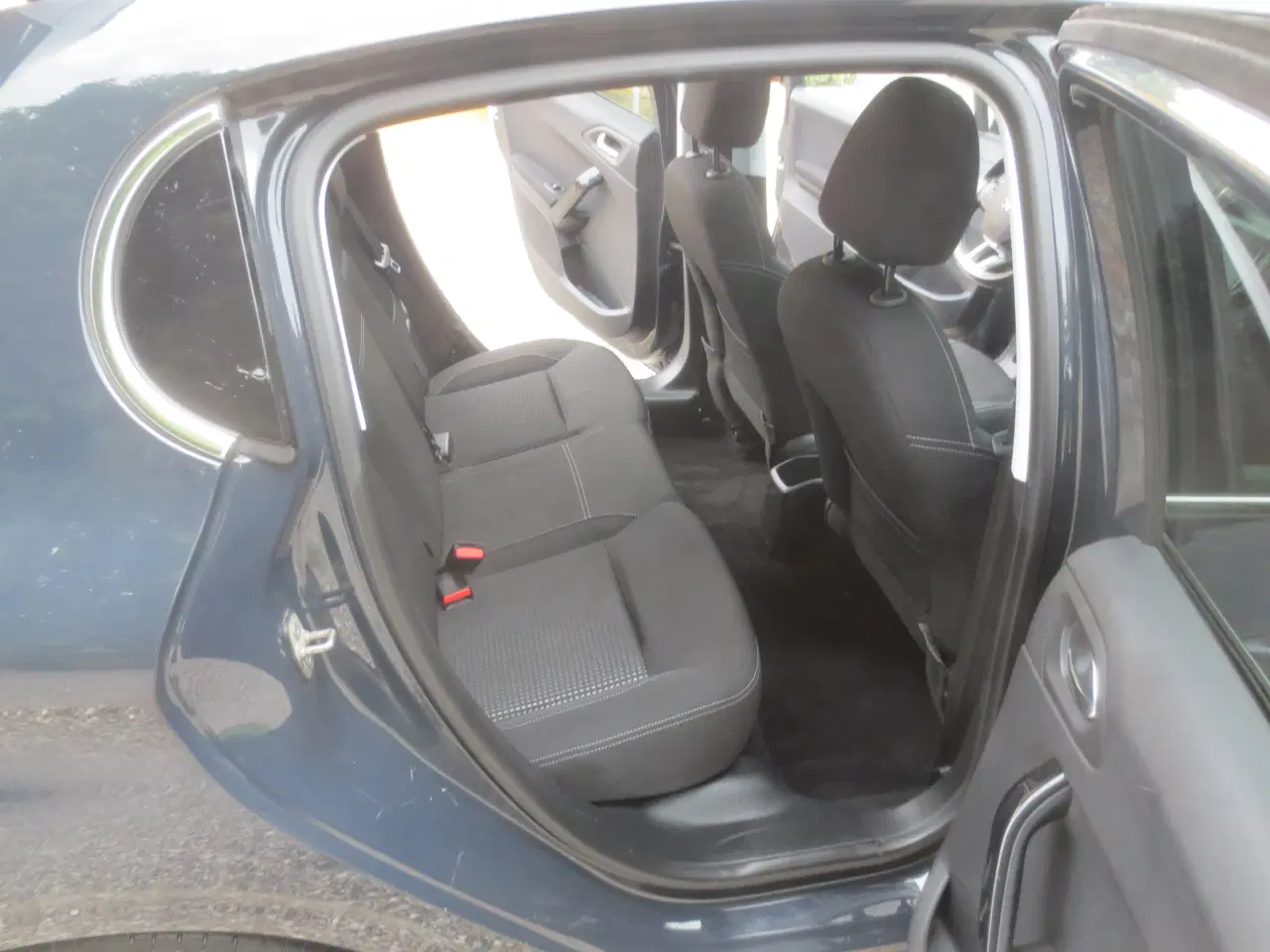 Billede 12 - Peugeot 208 Blue HDi Årg 2018. 