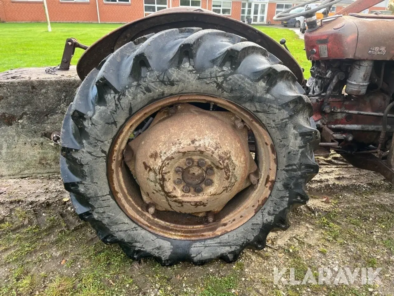 Billede 12 - Veterantraktor Massey-Ferguson 35