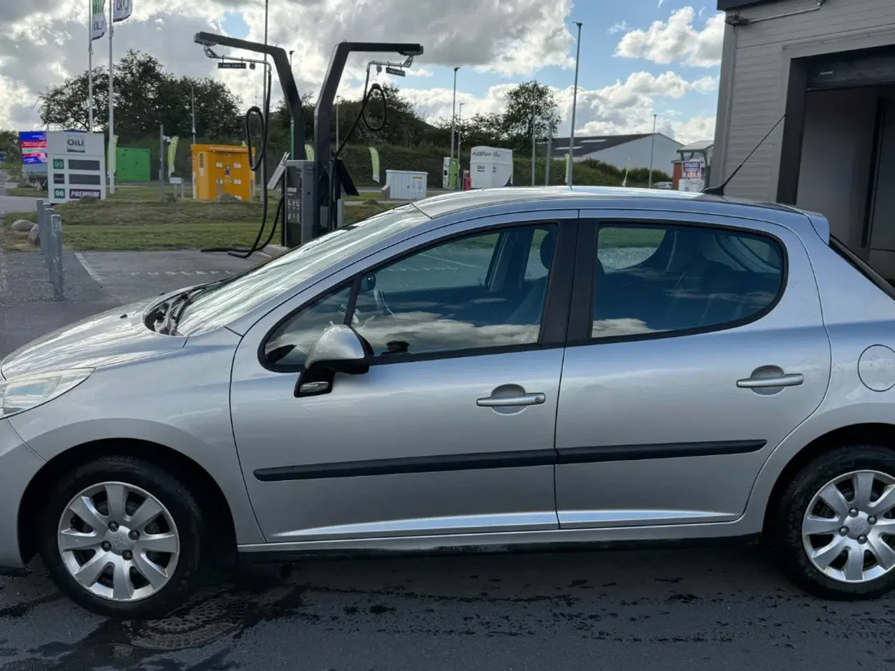 Billede 1 - Peugeot 207 - nysynet & lav km-tal