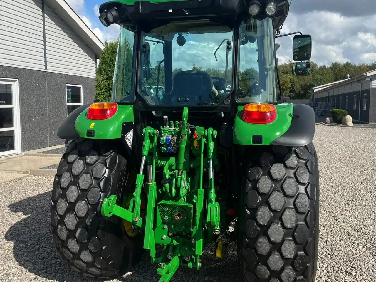 Billede 15 - John Deere 5090 M Med græsdæk