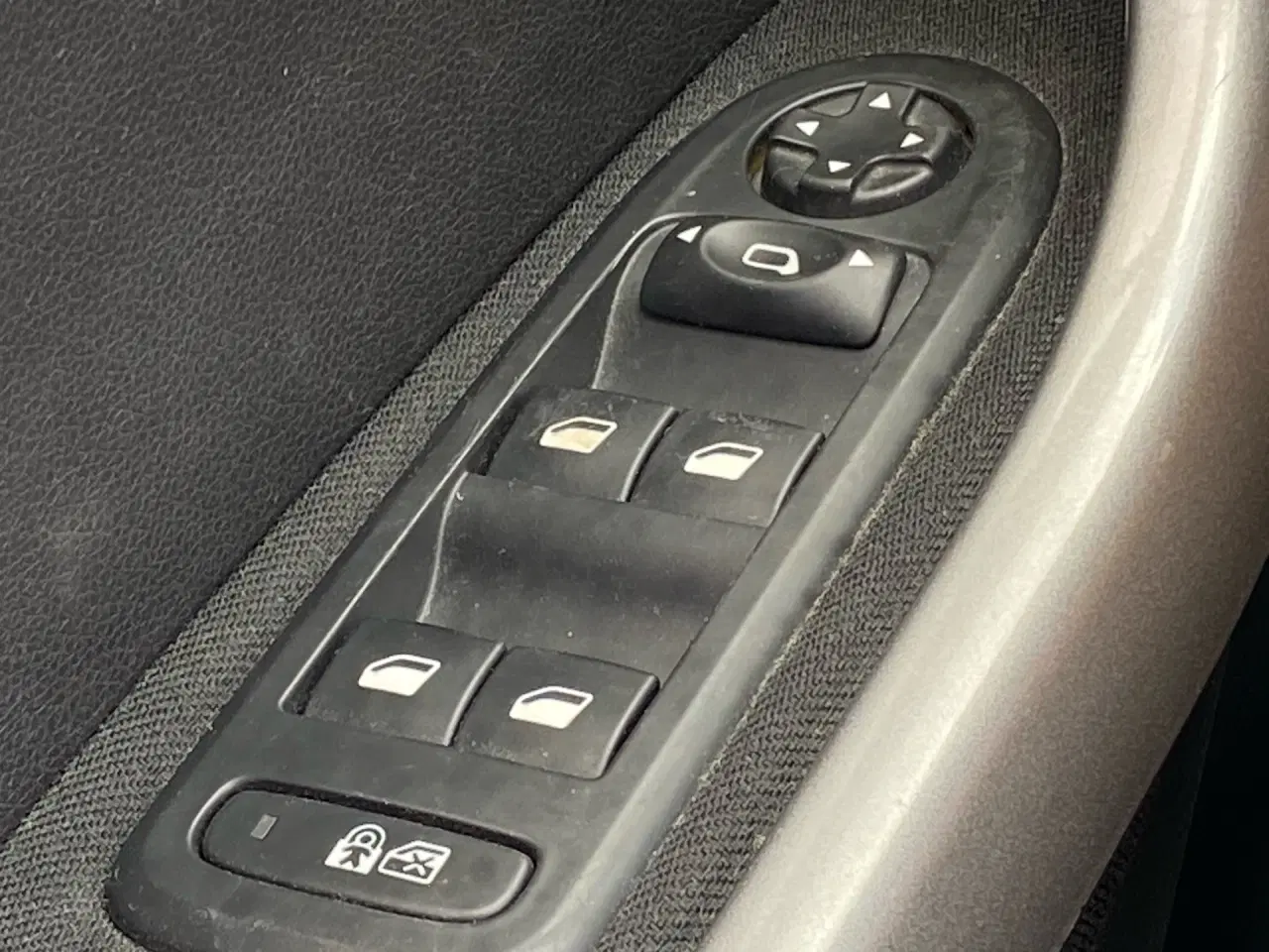 Billede 16 - Peugeot 308 1,6 HDI Access GO 92HK Stc