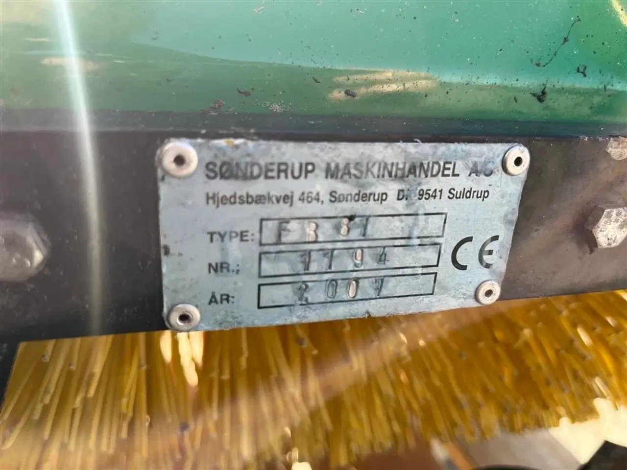 Billede 7 - Ferrari MC320 med fræser og kost