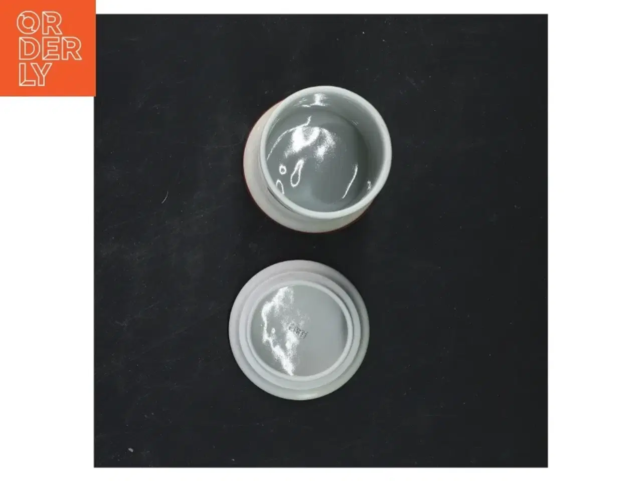 Billede 2 - Porcelæn opbevaringsbeholder fra B&G (str. 11x6 cm)