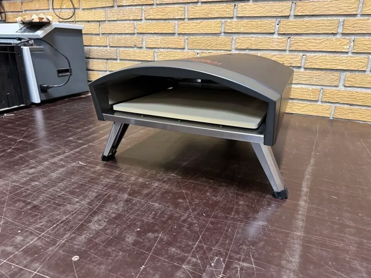 Billede 2 - 13" pizzaovn til gas med pizzasten 4000W