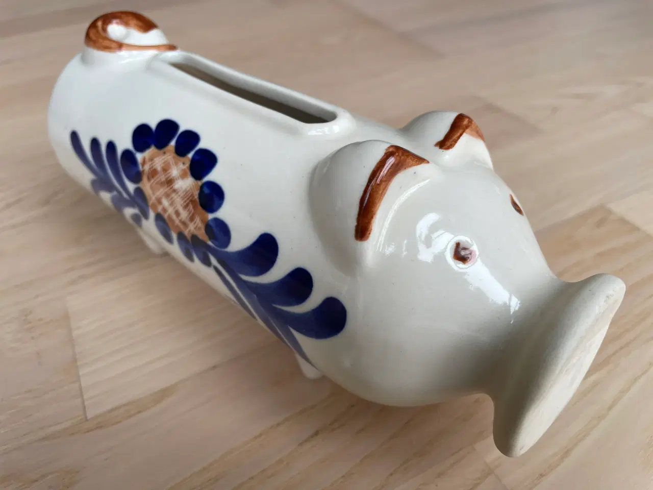 Billede 2 - Pølsegris-Aksini