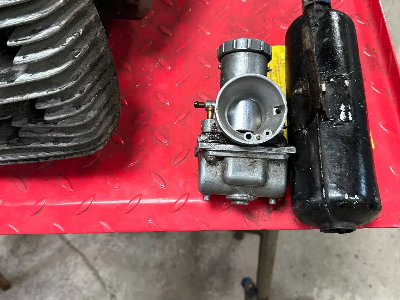 Billede 1 - Suzuki rm 100 årg 1978-79 dele