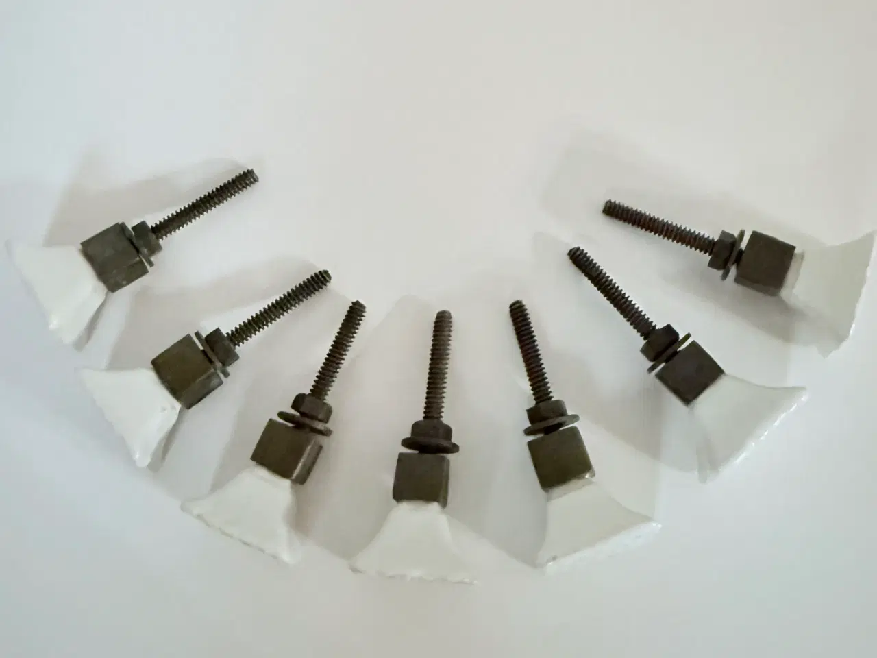 Billede 2 - Hvide porcelænknopper - 7 stk.