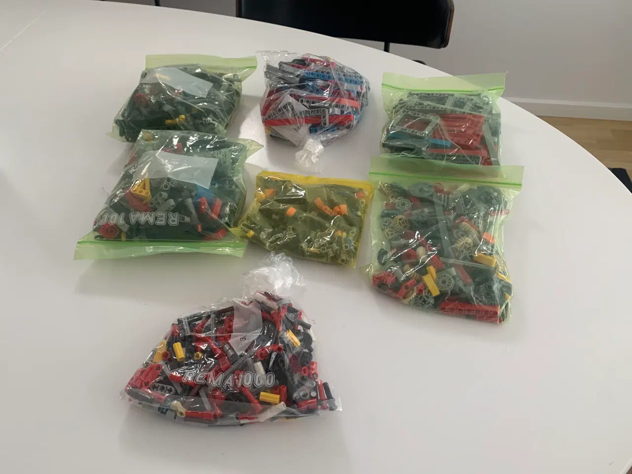 Billede 2 - LEGO 6-hjulet kranvogn (42070)