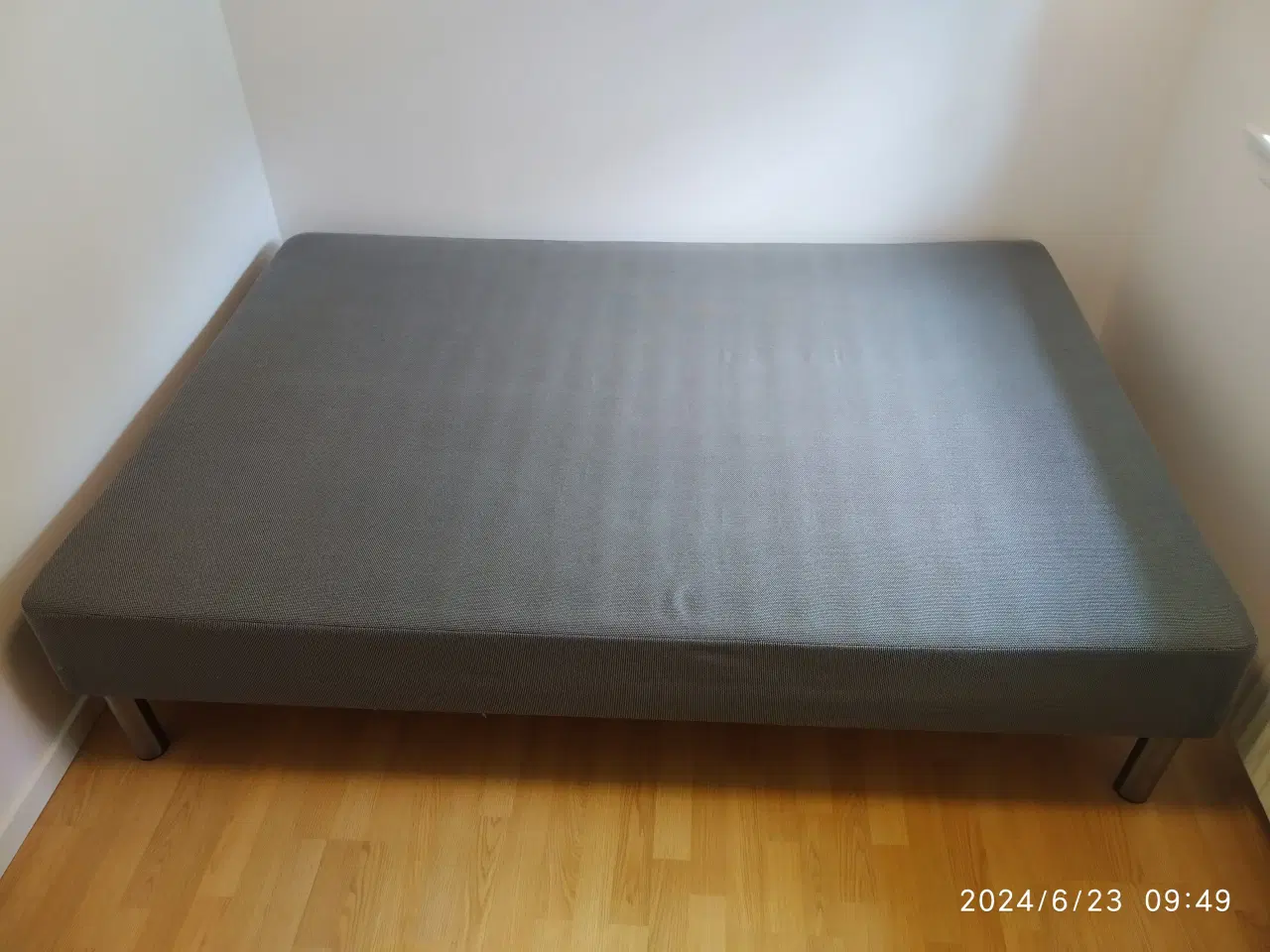 Billede 1 - Boxmadras 3/4-seng. 200x140x45cm, grå