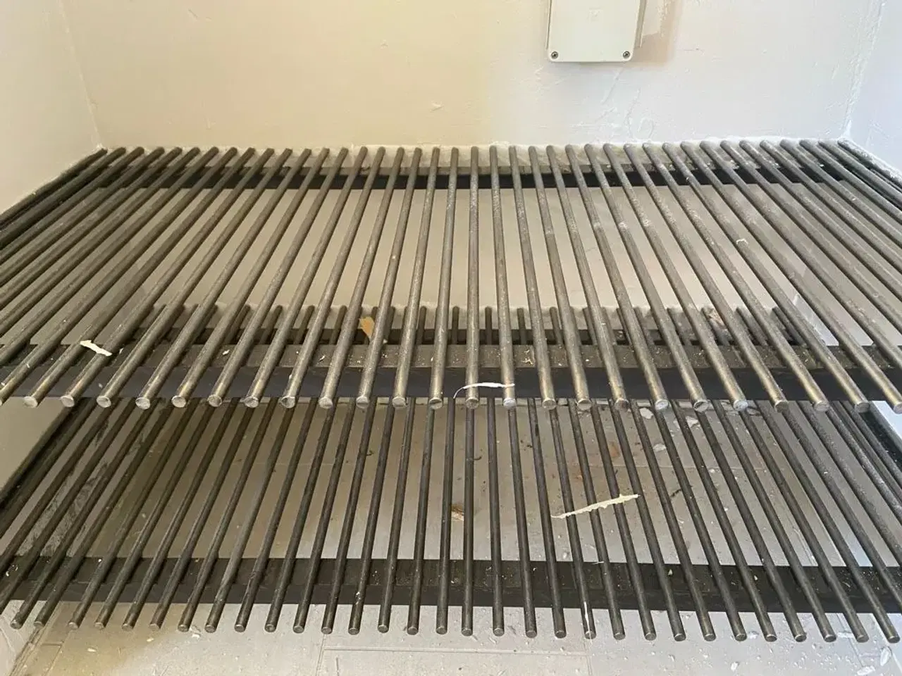 Billede 1 - HALV PRIS hylder perfekt stand