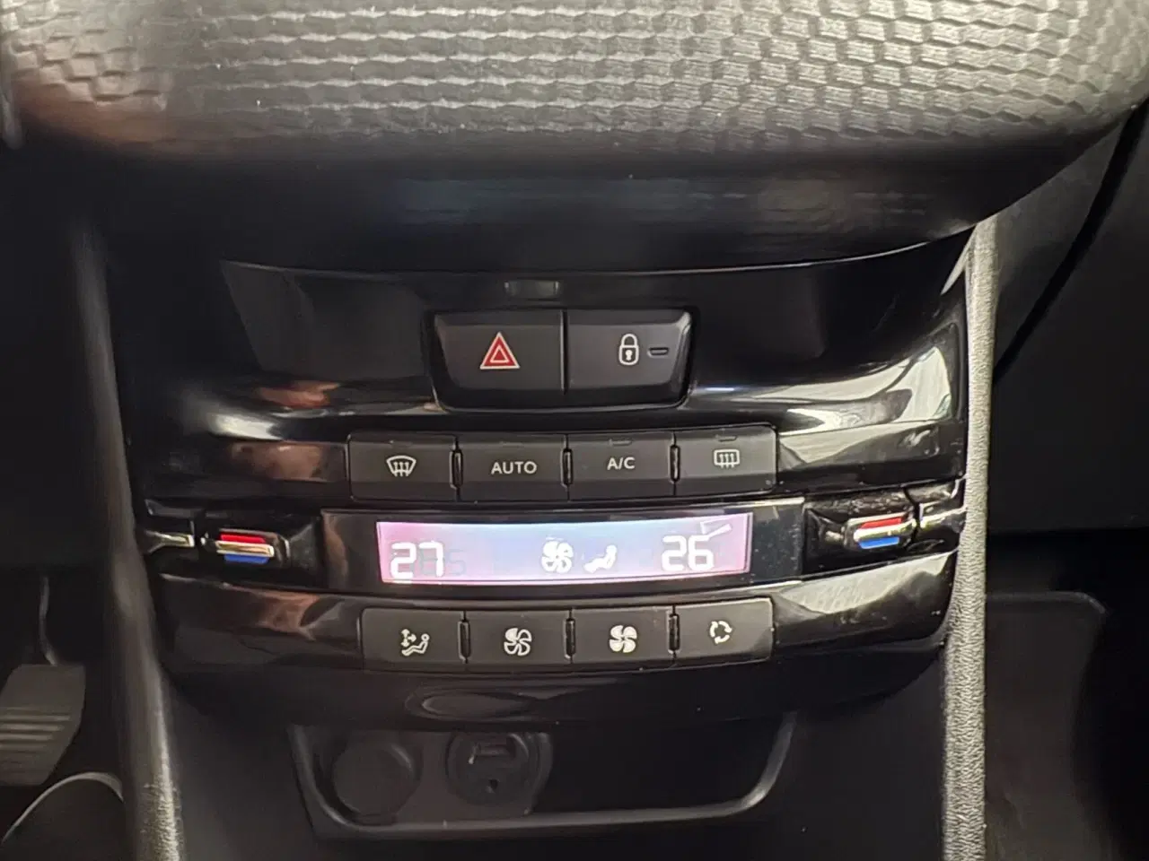 Billede 16 - Peugeot 208 1,6 BlueHDi Desire Sky 100HK 5d