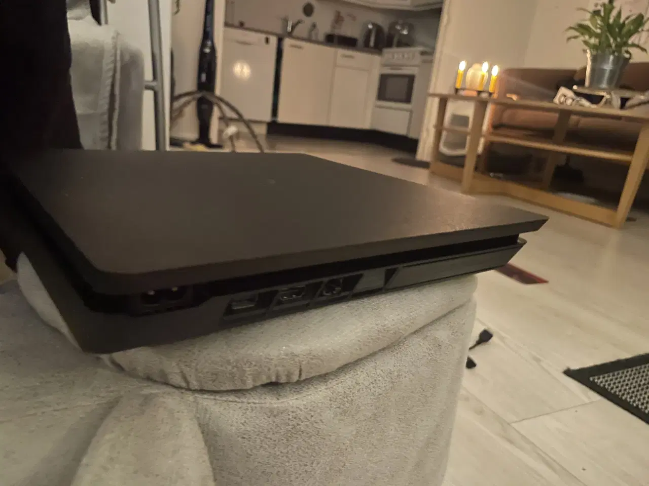 Billede 4 - Playstation4 Slim 500 GB med 1 controller + 2 spil