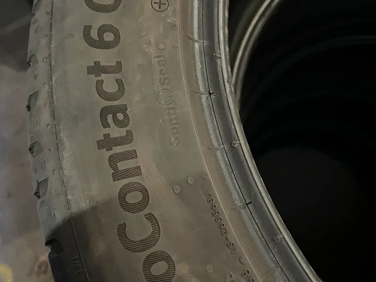 Billede 3 - 235/50r20 Continental Ref.S153 sommer